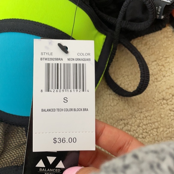 Balanced Tech Color Block Sports Bra - Picture 5 of 7